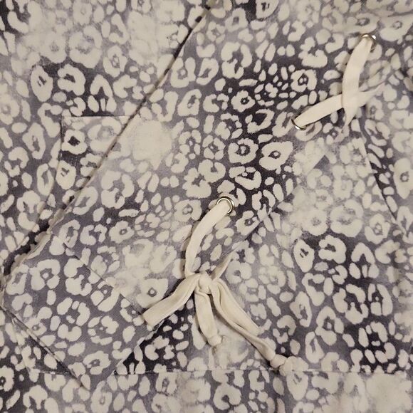 Tacera Animal Print Tunic Sweater Size XL Corded Sleeves - Picture 3 of 9